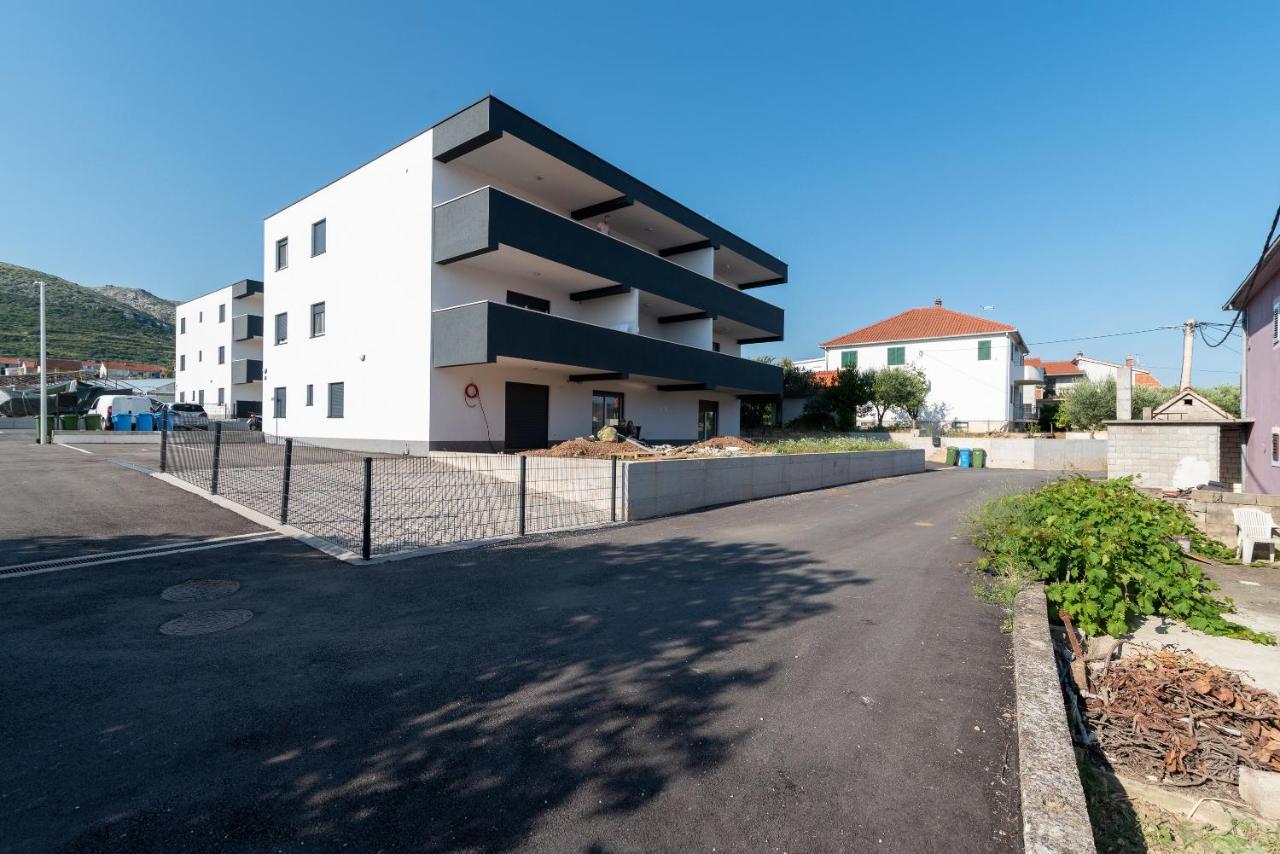 Kamarin Apartment Trogir Exterior photo